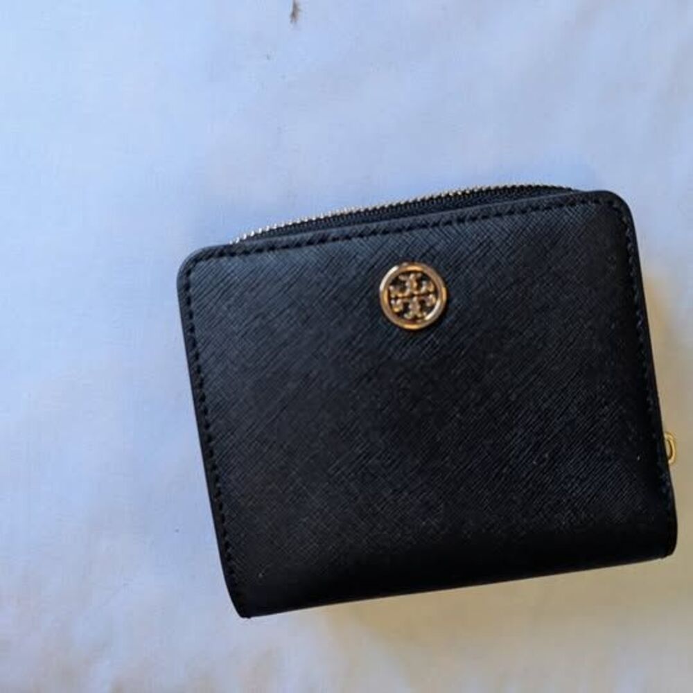 NWT Tory Burch Robinson Leather French Wallet